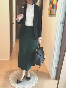「グリーンスカート」｜「アイテム（ジャケット/アウター）」を使った、リンゴさん（レディース・159cm）の春コーディネート