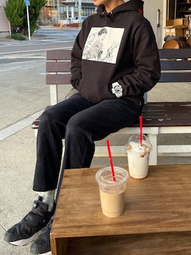 Supreme シュプリーム のパーカーを使ったレディース人気ファッションコーディネート Wear