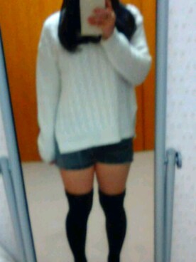 「GU（ジーユー）のアイテム（ニット/セーター、ホワイト系）」を使った、さっちゃんさん（レディース・152cm）の冬コーディネート