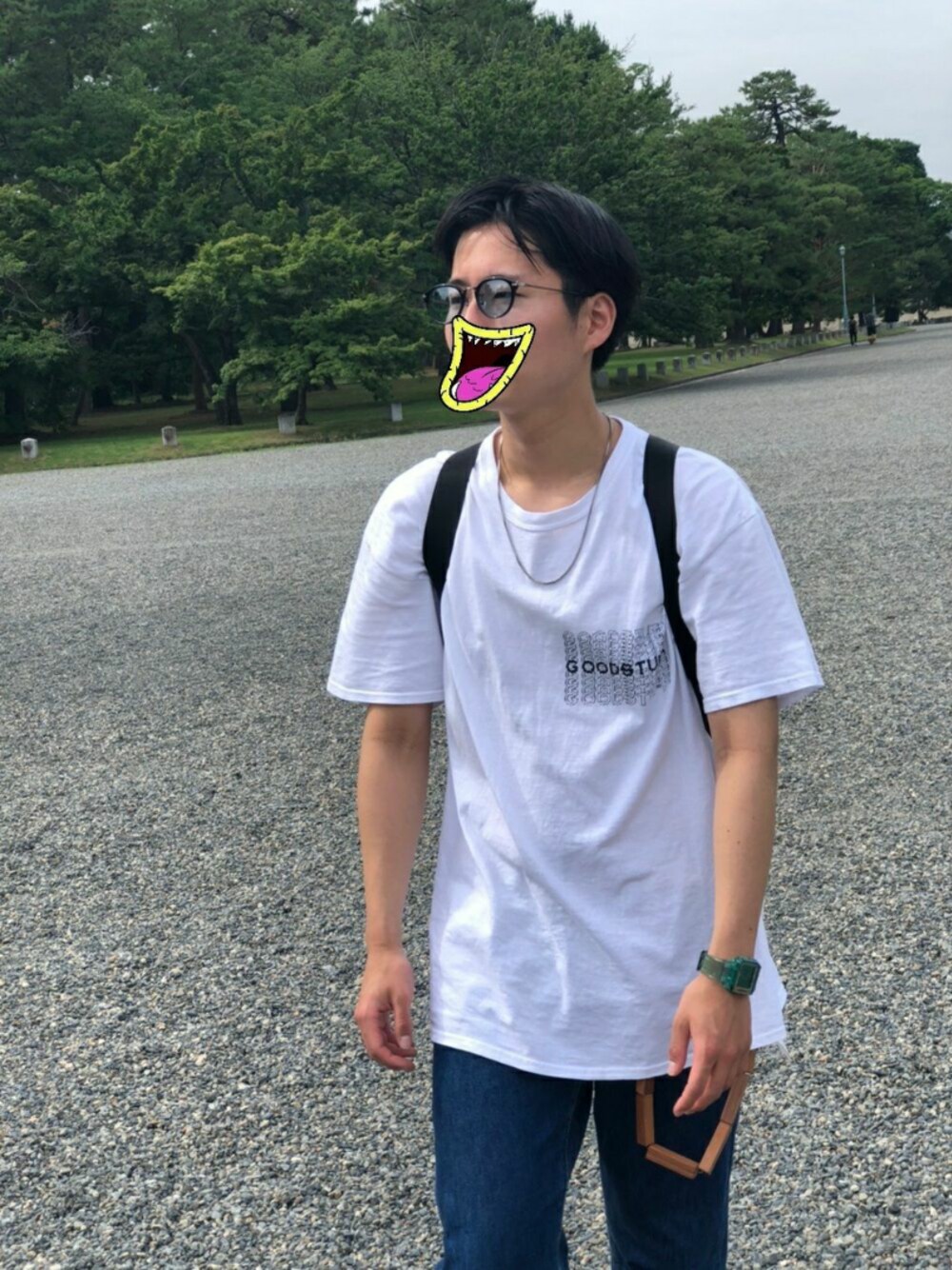 「おしゃれさんと繋がりたい、夏コーデ、休日スタイル、シンプルコーデ、スニーカー、白Tシャツ、いいね、save、フォローお願いします🤑、ビッグT、デニム」｜「Levi'sの【Levi's】【予約】Made in USA セルビッチ501（デニムパンツ、ブルー系）」を使った、ポテト社長さん（メンズ・173cm）の夏コーディネートの1枚目の写真