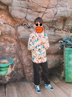 「Lui's（ルイス）のアイテム（デニムパンツ、ブラック系）」を使った、なおっきーさん（メンズ・185cm）の春コーディネート