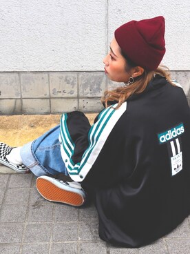 Carhartt カーハート のニットキャップ ビーニー レッド系 を使ったレディース人気ファッションコーディネート Wear