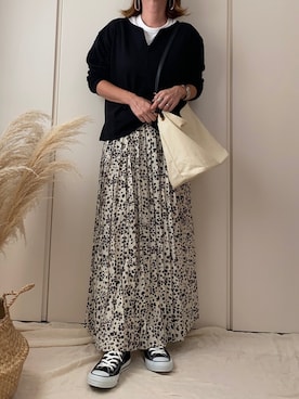 「キーネック」｜「アイテム（スウェット）」を使った、♥︎ 𝕃𝕆𝕍𝔼 ♥︎さん（レディース・163cm）の秋コーディネート