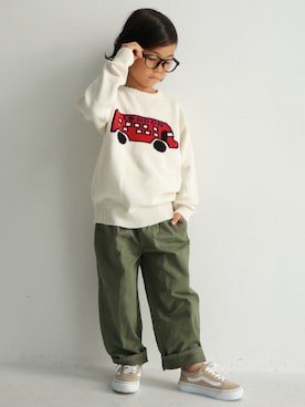 「アイテム（ニット/セーター）」を使った、antiquatoy  officialさん（キッズ・110cm）の秋コーディネート