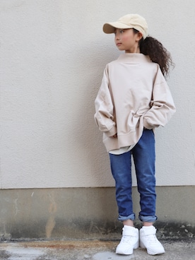 「アイテム（スニーカー）」を使った、antiquatoy  officialさん（キッズ・130cm）の冬コーディネート