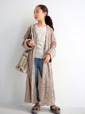 「アイテム（カーディガン/ボレロ）」を使った、antiquatoy  officialさん（キッズ・130cm）の冬コーディネート