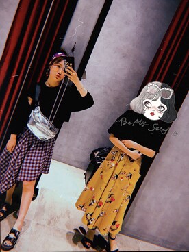 「アイテム（ボディバッグ/ウエストポーチ、シルバー系）」を使った、穿着高跟鞋流浪D猫さん（レディース・157cm）の夏コーディネート