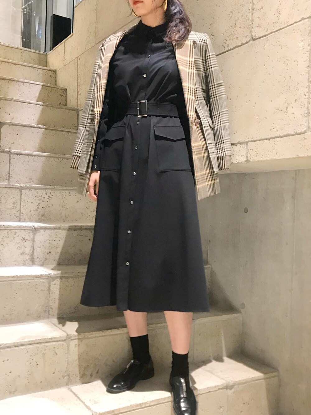 「ootd、秋冬コーデ、ジャケット、キレイめ、シャツワンピ、EZUMI、B2nd、ZARA」｜「Yasutoshi Ezumiのアイテム（テーラードジャケット、グレー系）」を使った、ayanoさん（レディース・171cm）の秋コーディネートの1枚目の写真