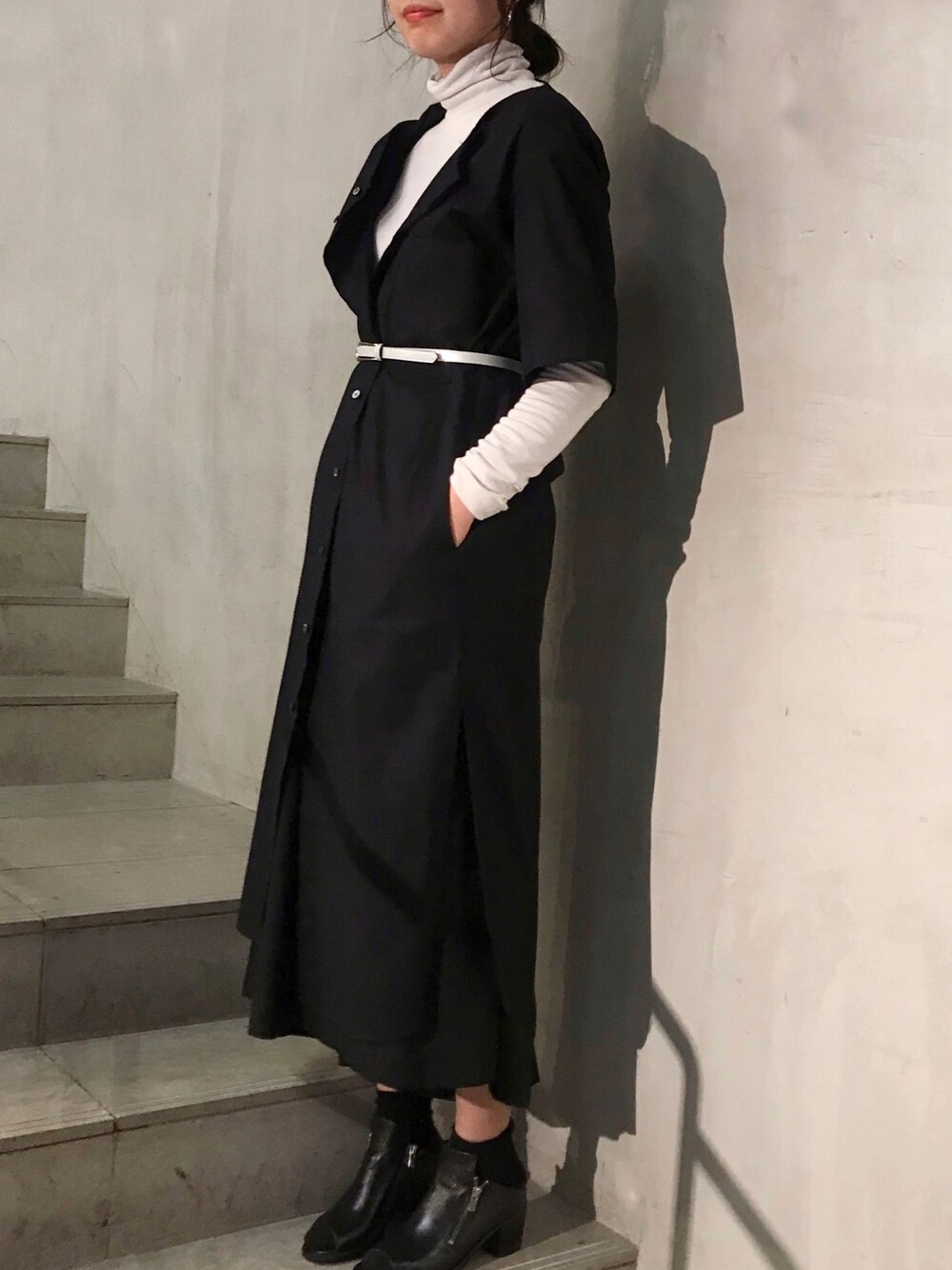 「シンプル、モノトーン、おしゃれさんと繋がりたい、ゆるコーデ、yohjiyamamoto、black、Y's、B'2nd、高身長女子」｜「Y'sのアイテム（ワンピース/ドレス、ブラック系）」を使った、ayanoさん（レディース・171cm）の冬コーディネートの1枚目の写真