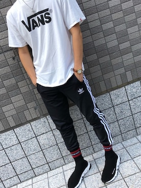 taiag552さんの「VANS/ヴァンズ Classic Logo S/S T-shirts」を使ったコーディネート