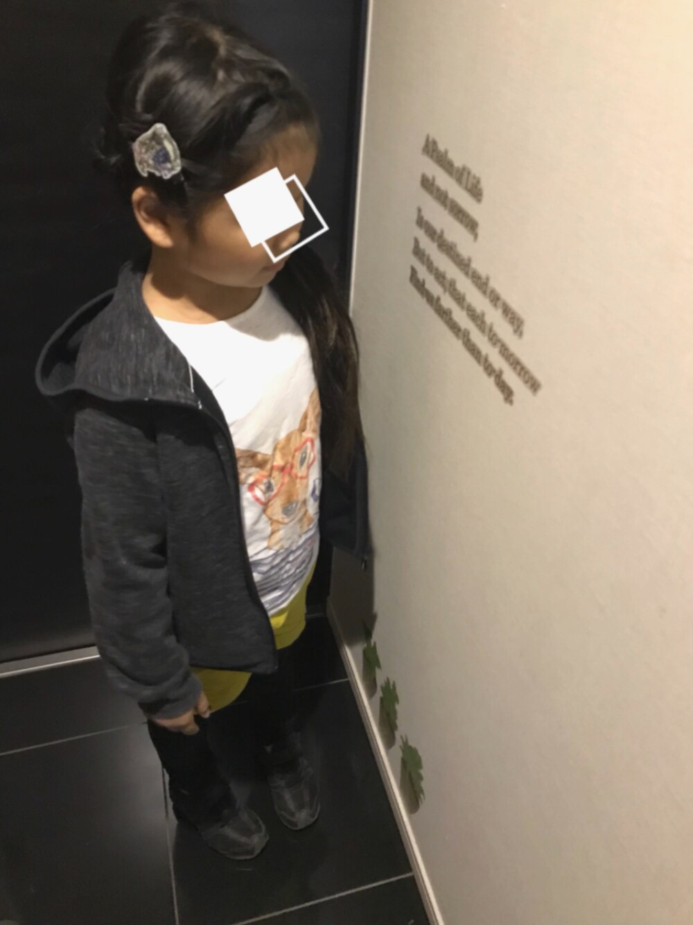 「女の子、ぽっちゃりでもおしゃれしたい！、小学生」｜「ZARA KIDSのアイテム（Tシャツ/カットソー、ホワイト系）」を使った、shee-saaさん（キッズ・120cm）の秋コーディネートの1枚目の写真