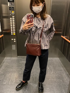 「CELINE」｜「アイテム（その他シューズ）」を使った、河越由衣さん（レディース・162cm）の秋コーディネート