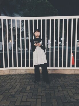 「KEEN（キーン）のアイテム（サンダル、ブラック系）」を使った、Zoe/肉伊さん（レディース・157cm）の秋コーディネート