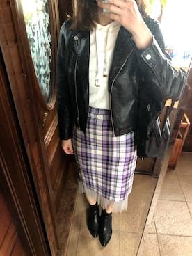 「パープル×黒」｜「アイテム（ライダースジャケット）」を使った、もぐもぐさん（レディース・170cm）の春コーディネート