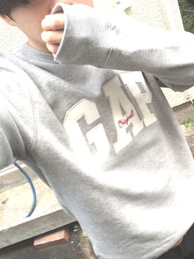 「GAP（ギャップ）のアイテム（Sweatshirt、グレー系）」を使った、チェスさん（メンズ・170cm）の秋コーディネート