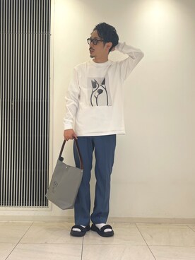 「URBAN RESEARCH（アーバンリサーチ）のアイテム（Tシャツ/カットソー、ホワイト系）」を使った、冷牟田 誠さん（メンズ・165cm）の春コーディネート