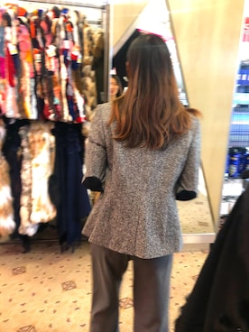 「TOMMY HILFIGER（トミーヒルフィガー）のアイテム（テーラードジャケット）」を使った、虫大神跳大神さん（レディース・165cm）の冬コーディネート