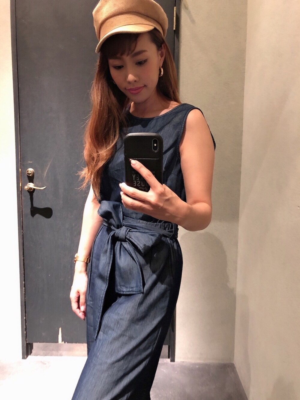 sayanさんの「TUCK DENIM ALL IN ONE（AZUL by moussy）」を使ったコーディネート