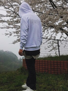 「花見」｜「アイテム（チノパンツ）」を使った、Nissyanさん（メンズ・180cm）の春コーディネート