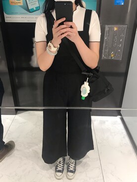 「natural couture（ナチュラルクチュール）のアイテム（サロペット/オーバーオール）」を使った、Vivian Wongさん（レディース・165cm）の春コーディネート