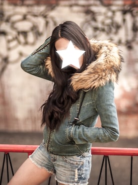「SKfashionのアイテム（デニムパンツ、ブルー系）」を使った、Sakiさん（レディース・154cm）の春コーディネート