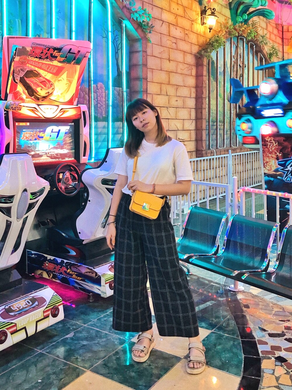 「casual、simple、travel」｜「ZARAのアイテム（ハンドバッグ、イエロー系）」を使った、Meiさん（レディース・163cm）の夏コーディネートの1枚目の写真