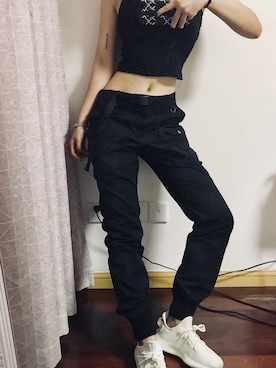 「Yeezy（イージー）のアイテム（アクセサリー）」を使った、JessieXxさん（レディース・167cm）の春コーディネート