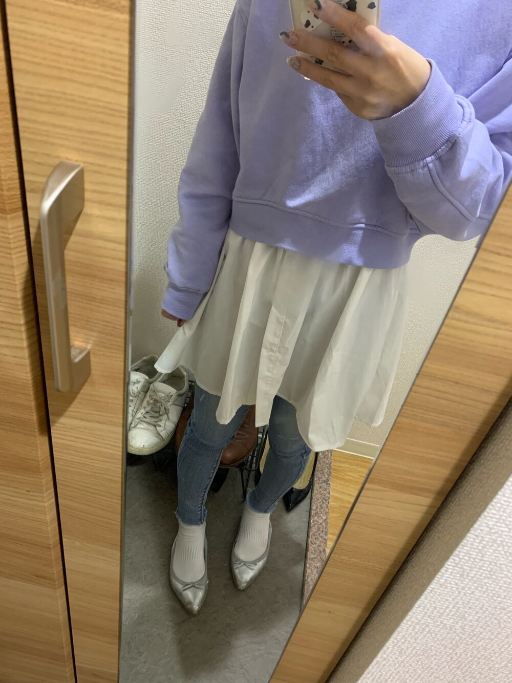 「シンプル、くつした×パンプス、くつした×フラット、フラットシューズ、レイヤードスタイル、シャツワンピース」｜「ZARAのアイテム（スウェット、パープル系）」を使った、mさん（レディース・156cm）の秋コーディネートの1枚目の写真