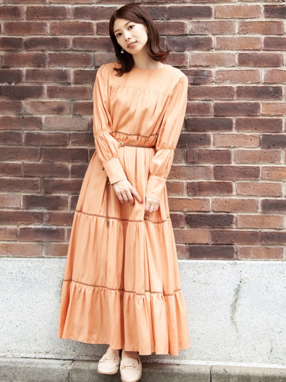 「LAYMEE、ティアードワンピース、マキシ丈ワンピース」｜「LAYMEEのMarco OP / マルコワンピース（ワンピース、オレンジ系）」を使った、ＭＩＣＨＩＲＵさん（レディース・163cm）の夏コーディネートの1枚目の写真