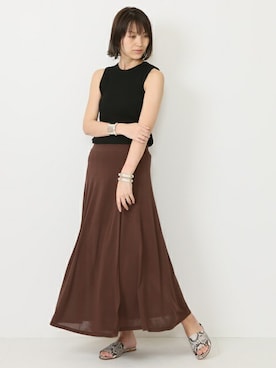 「アイテム（バングル/リストバンド）」を使った、AYAさん（レディース・163cm）の夏コーディネート