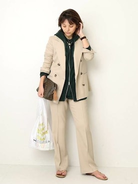 「アイテム（ウォレットチェーン）」を使った、AYAさん（レディース・163cm）の冬コーディネート