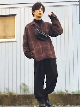 「アイテム（ピアス（片耳用）、グレー系）」を使った、まー。さん（メンズ・176cm）の秋コーディネート