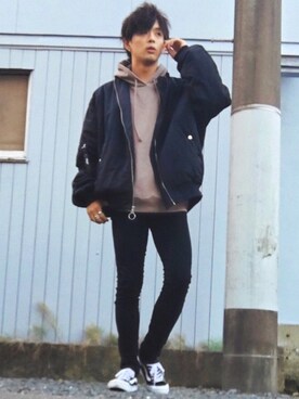 「アイテム（ピアス（片耳用）、グレー系）」を使った、まー。さん（メンズ・176cm）の秋コーディネート