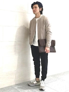 「クルーネックニット」｜「アイテム（ブルゾン）」を使った、三原さん（メンズ・164cm）の冬コーディネート