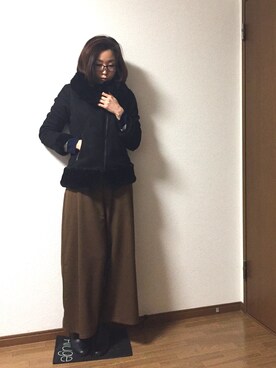「メガネ女子」｜「アイテム（ムートンコート）」を使った、みっくすさん（レディース・162cm）の冬コーディネート