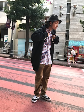 「アイテム（ハット、ブラウン系）」を使った、はらださん（メンズ・172cm）の秋コーディネート