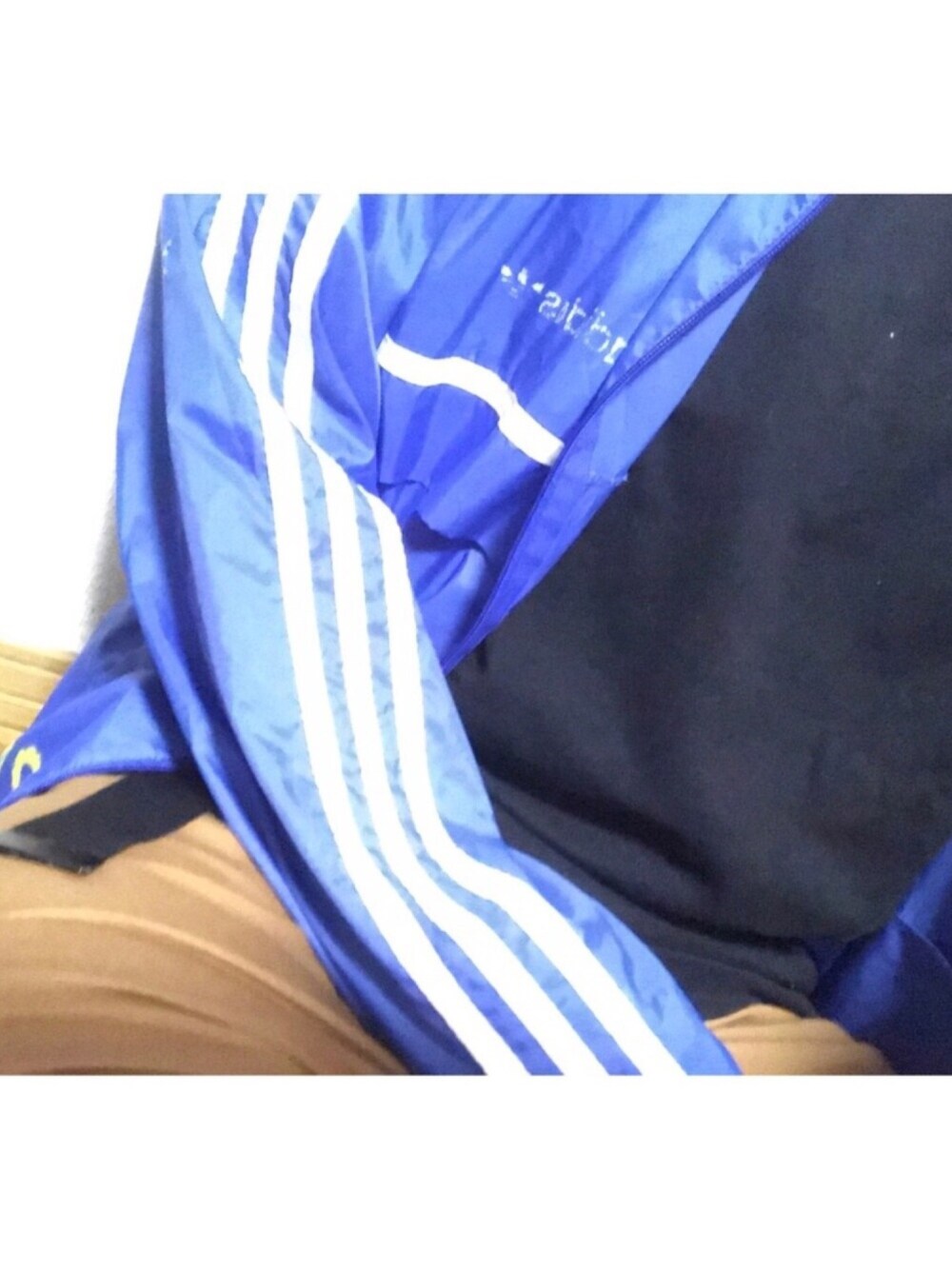「お洒落さんとつながりたい、スポーツミックス、ナイロンジャケット、adidas、niko and ...、秋のコーデ、古着MIX、古着コーデ、古着男子、古着女子」｜「usedのアイテム（ナイロンジャケット、ブルー系）」を使った、ひろるさん（メンズ・165cm）の秋コーディネートの1枚目の写真
