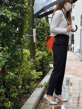 「UNIQLO（ユニクロ）のアイテム（スラックス、ブラック系）」を使った、ミントさん（レディース・160cm）の春コーディネート