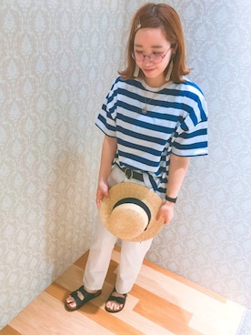 「CASIO」｜「アイテム（チノパンツ）」を使った、shiori amagaiさん（レディース・161cm）の春コーディネート