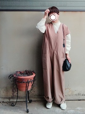 「アイテム（つなぎ/オールインワン、ベージュ系）」を使った、Sachiさん（レディース・152cm）の春コーディネート