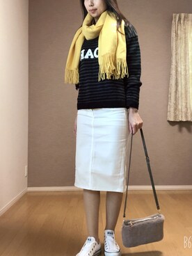 「アイテム（デニムスカート、ホワイト系）」を使った、Kさん（レディース・167cm）の秋コーディネート