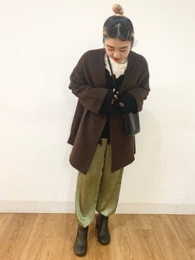 「サテンパンツ」｜「アイテム（ノーカラージャケット）」を使った、おにしさん（レディース・148cm）の秋コーディネート