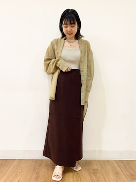 「シアーシャツ」｜「アイテム（ブラウン系）」を使った、おにしさん（レディース・150cm）の春コーディネート