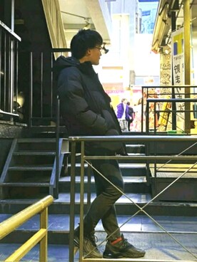「原宿」｜「アイテム（ダウンジャケット/コート）」を使った、Theoryさん（メンズ・177cm）の冬コーディネート