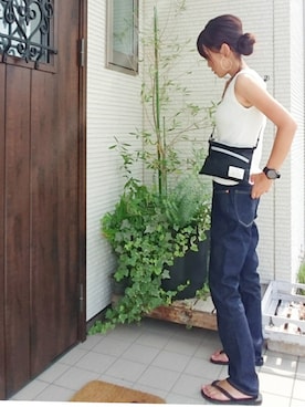 「リブニット」｜「アイテム（ビーチサンダル）」を使った、𝕪𝕦𝕚さん（レディース・155cm）の夏コーディネート