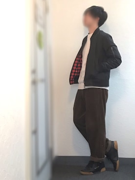 「白ニット」｜「アイテム（MA-1）」を使った、ましろ@放射線技師さん（メンズ・175cm）の冬コーディネート