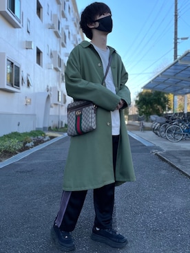 「緑」｜「アイテム（ステンカラーコート）」を使った、ましろ@放射線技師さん（メンズ・175cm）の冬コーディネート