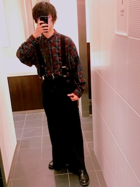 「アイテム（サスペンダー）」を使った、やまーさんさん（メンズ・177cm）の冬コーディネート