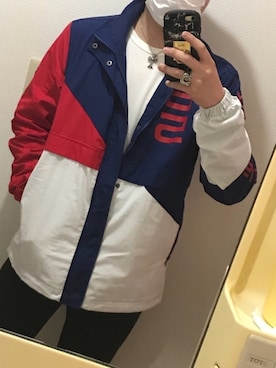 「TOMMY HILFIGER」｜「アイテム（ナイロンジャケット）」を使った、れんさん（メンズ・175cm）の春コーディネート