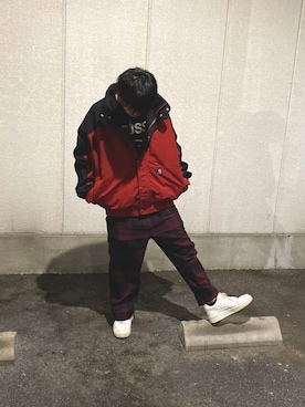 「Chrome Hearts」｜「アイテム（スウェット）」を使った、琥珀さん（メンズ・165cm）の冬コーディネート